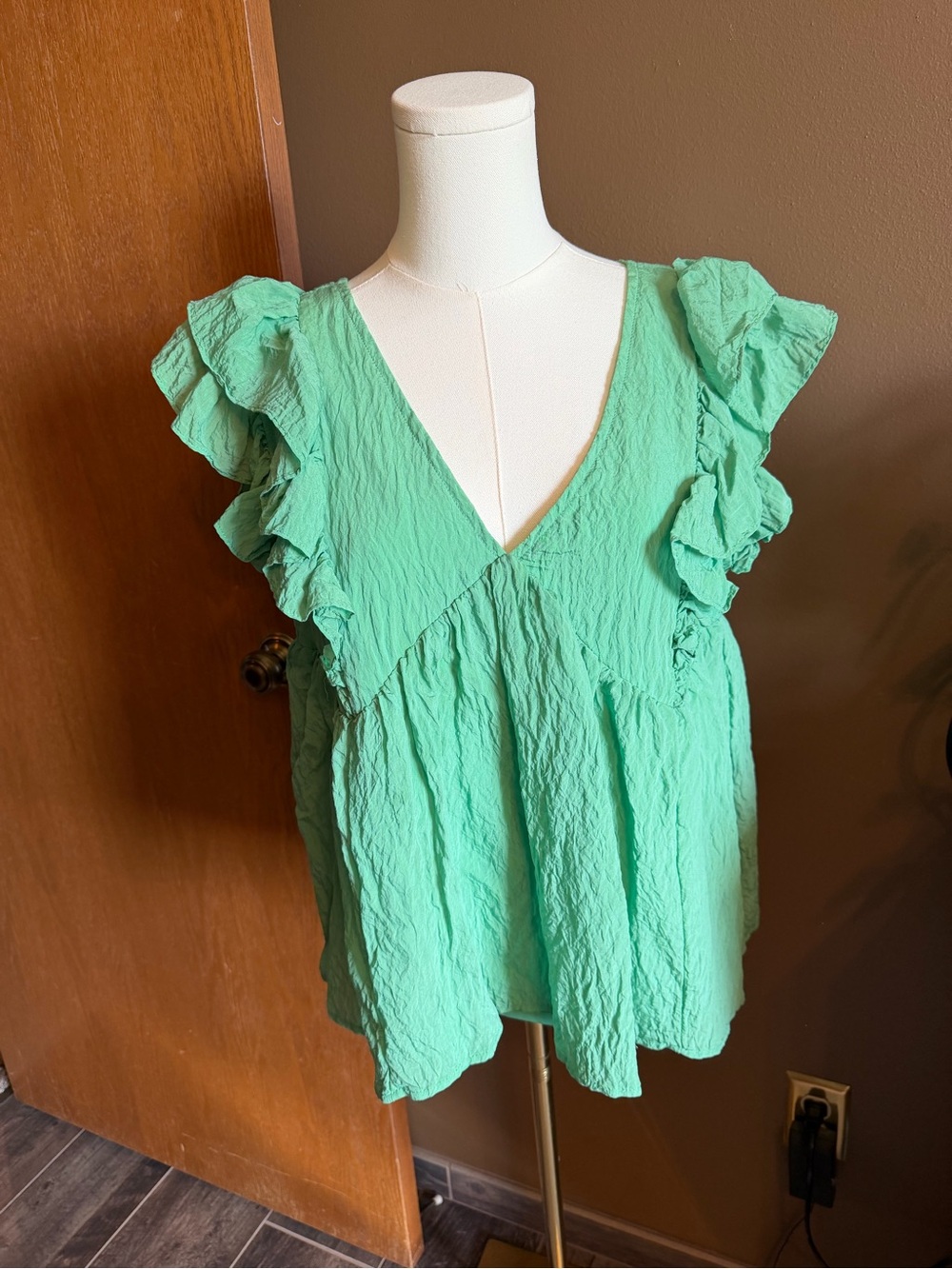 entro Mint Green Ruffle Sleeve V-Neck Blouse